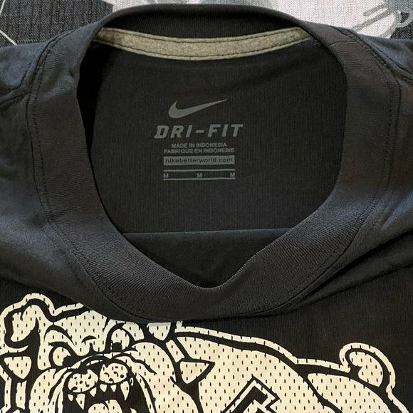 2015 NIKE DRI-FIT FRESNO STATE UNIVERSITY BULLDOGS PERFORMANCE SLEEVELESS TEE M - Picture 4 of 7